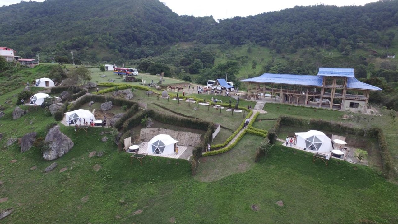 check - in, turismo, pasadias, transporte en ibagué, colombia