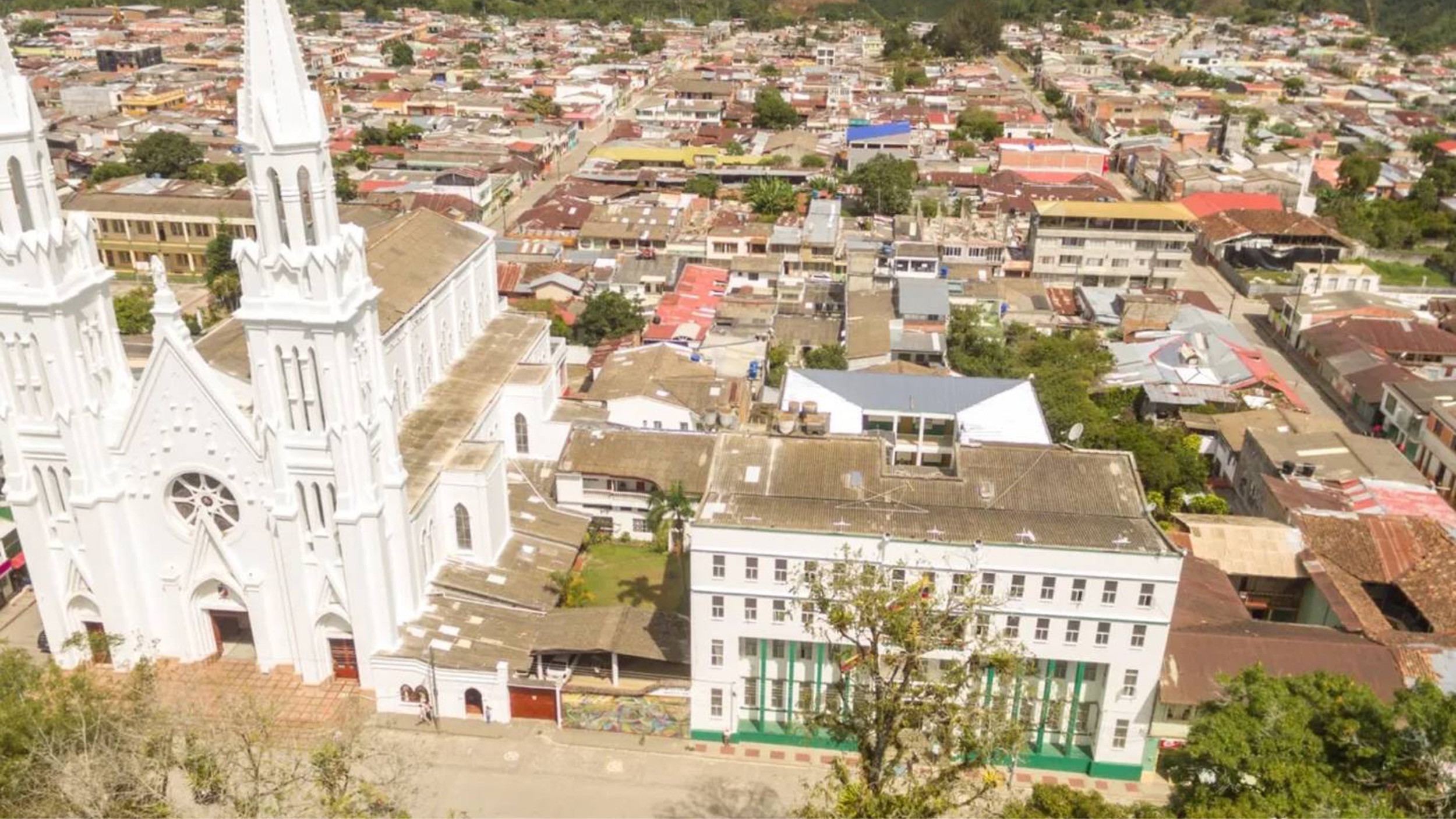 check - in, turismo, pasadias, transporte en ibagué, colombia